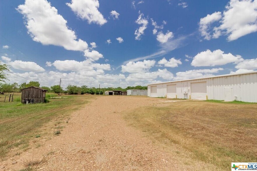 More Photos Of 1121 Northside Rd, Victoria Industrial For Sale