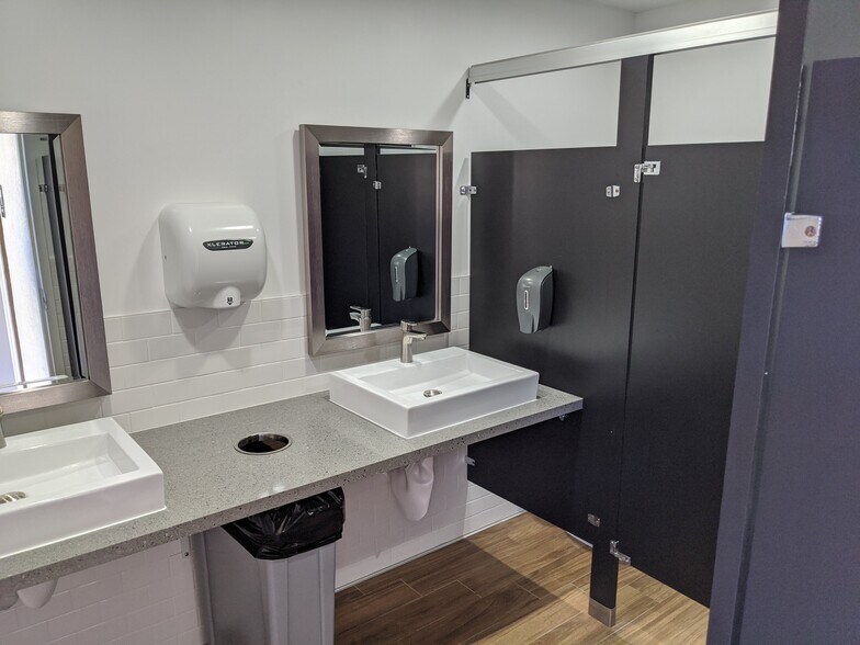 More Photos Of 5575 Lake Park Way, La Mesa Office For Lease