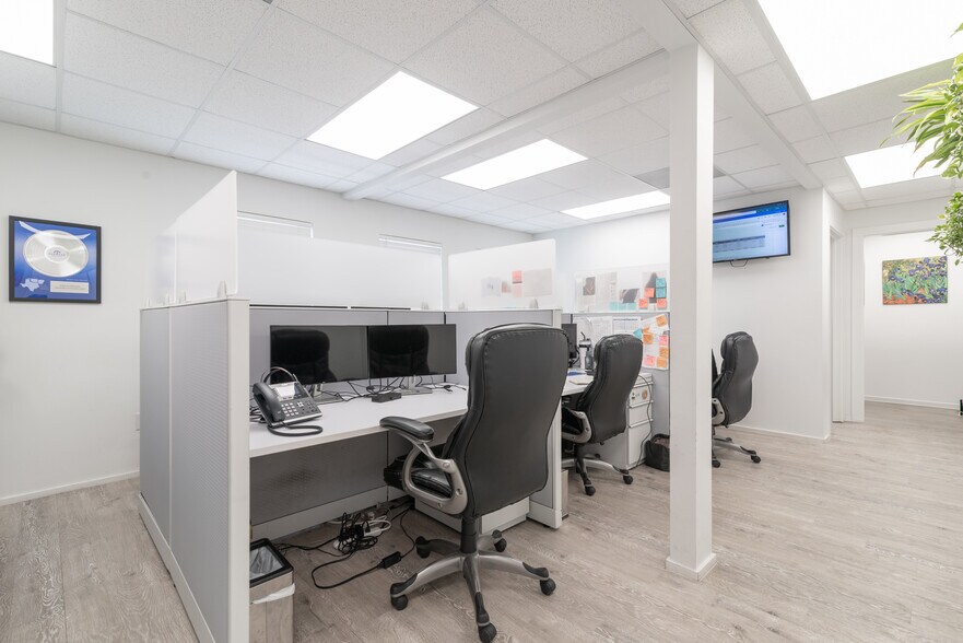 More Photos Of 13740 Research Blvd, Austin Office For Sale