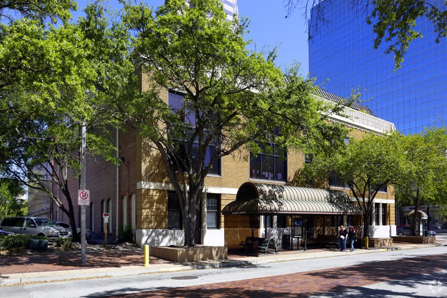 More Photos Of 500 E Kennedy Blvd, Tampa Office For Sale