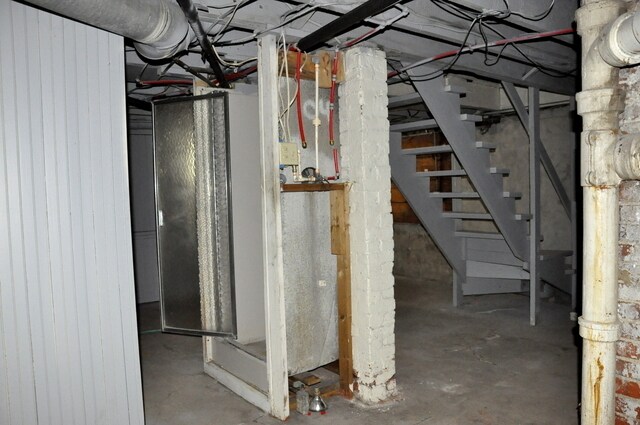 More Photos Of 208 N Park St, Streator Storefront Retail Residential For Sale