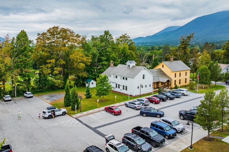 More Photos Of 114 Cemetery Ave, Manchester Center Office For Sale
