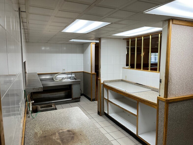 More Photos Of 20 N Main St, Honeoye Falls Restaurant For Sale