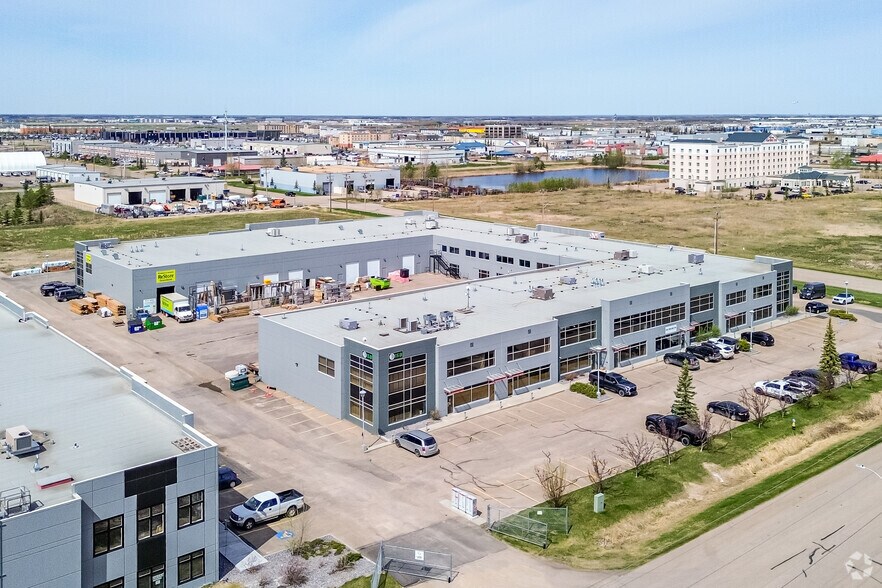 More Photos Of 3601 82nd Ave, Leduc Flex For Lease