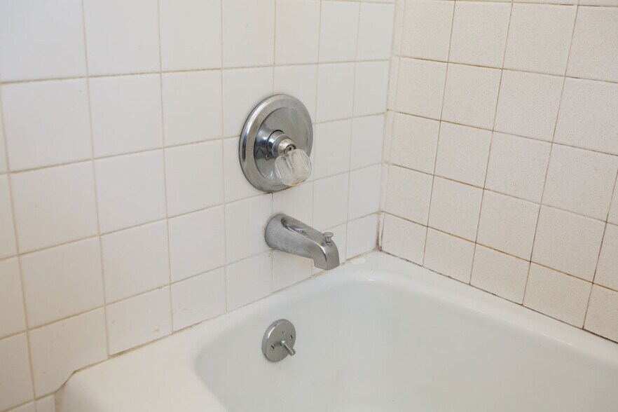 More Photos Of 1043-1053 Rulnick St, Fayetteville Apartments For Sale