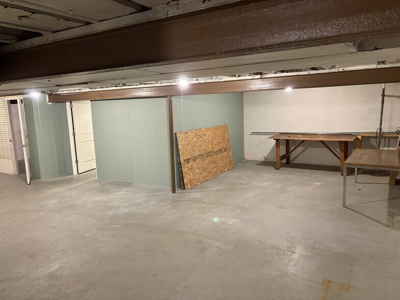 More Photos Of 27051 Southfield Rd, Lathrup Village Freestanding For Sale