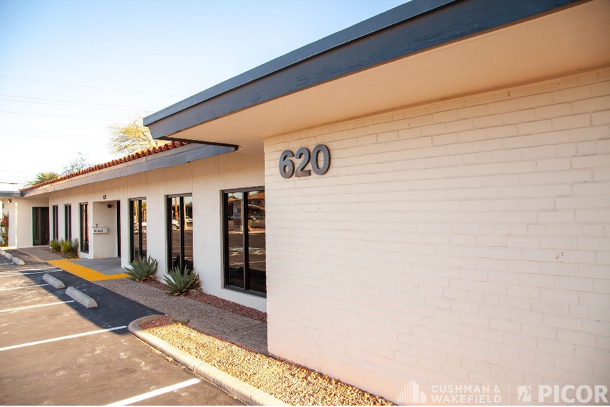 More Photos Of 620 N Country Club Rd, Tucson Unknown For Lease