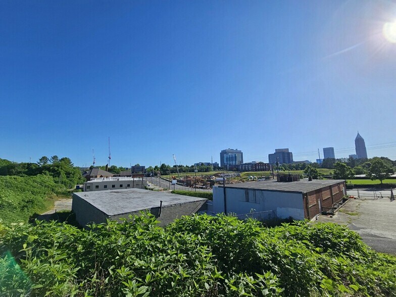 More Photos Of 400 Northside Dr NW, Atlanta Showroom For Sale