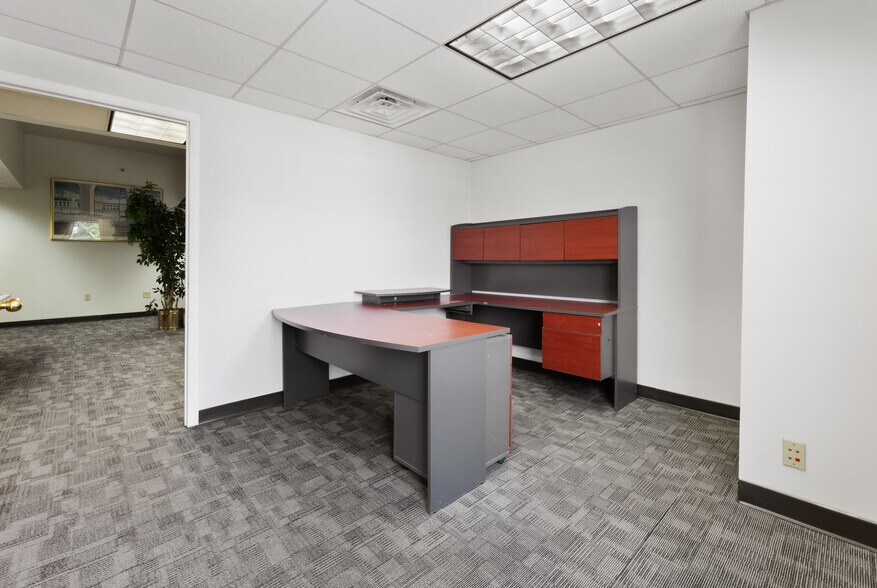 More Photos Of 620 Ramsey Ave, Hillside Warehouse For Sale