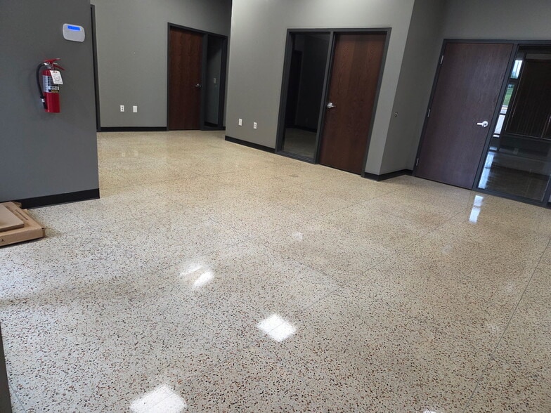 More Photos Of 1-7 S Mount Vernon Ave, Uniontown Storefront Retail Residential For Sale