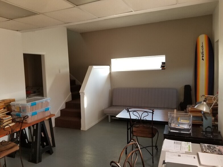 More Photos Of 410 W Canino Rd, Houston Manufacturing For Sale