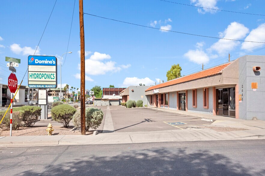 More Photos Of 2434-2446 E Thomas Rd, Phoenix Storefront For Lease