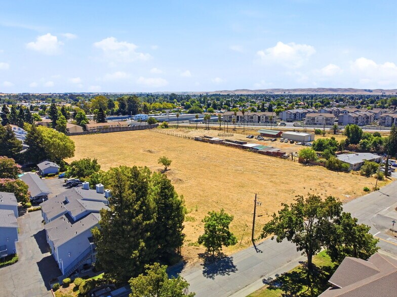 More Photos Of 1798 Blossom Ave, Fairfield Land For Sale