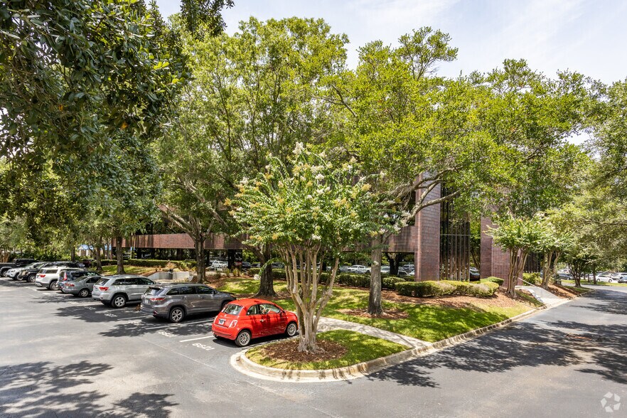 More Photos Of 6621 Southpoint Dr N, Jacksonville Office For Lease