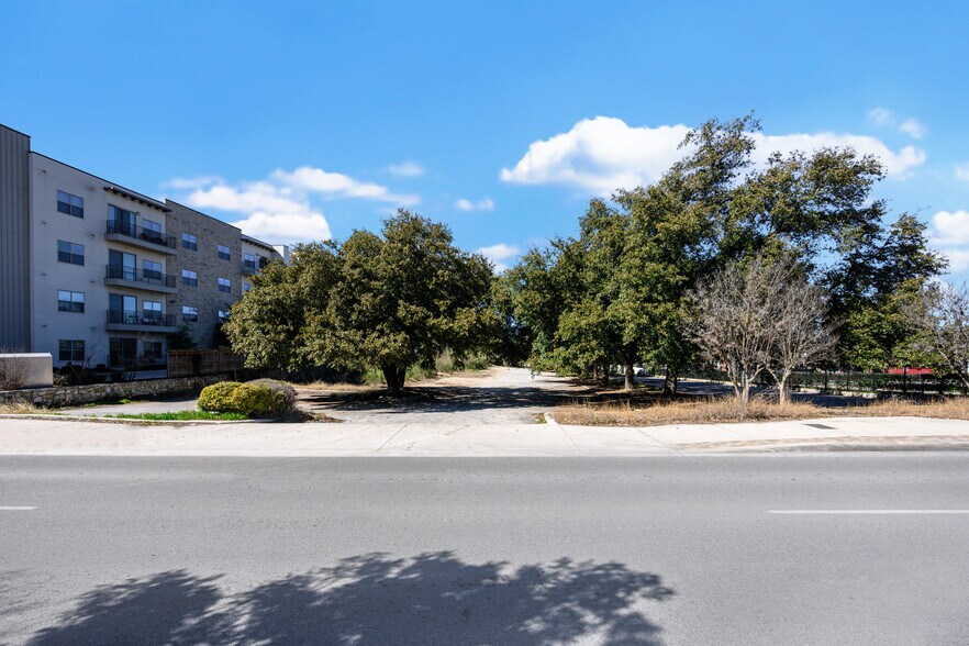 More Photos Of 7401 Wurzbach Rd, San Antonio Land For Sale