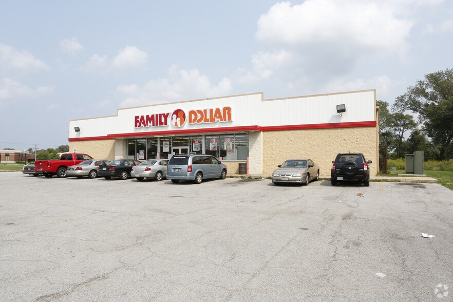 More Photos Of 2535 Garfield St, Gary Freestanding For Lease