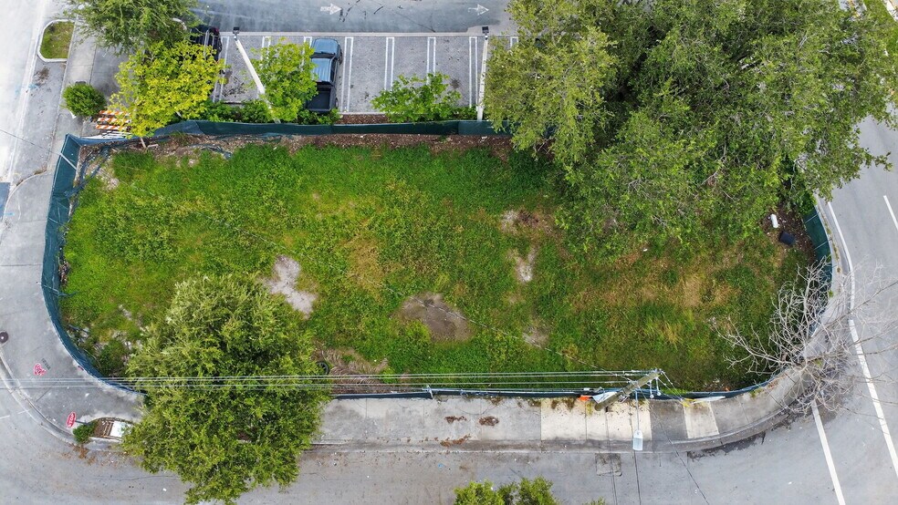 More Photos Of 5434 NE Miami Ct, Miami Land For Sale