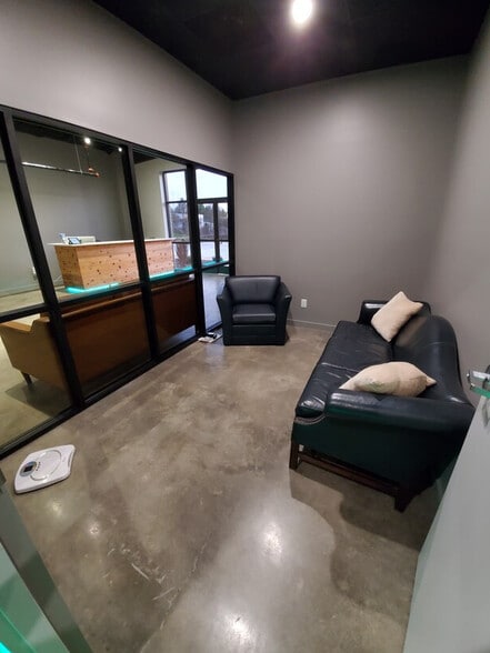 More Photos Of 4312 Republic Ct, Concord Warehouse For Lease