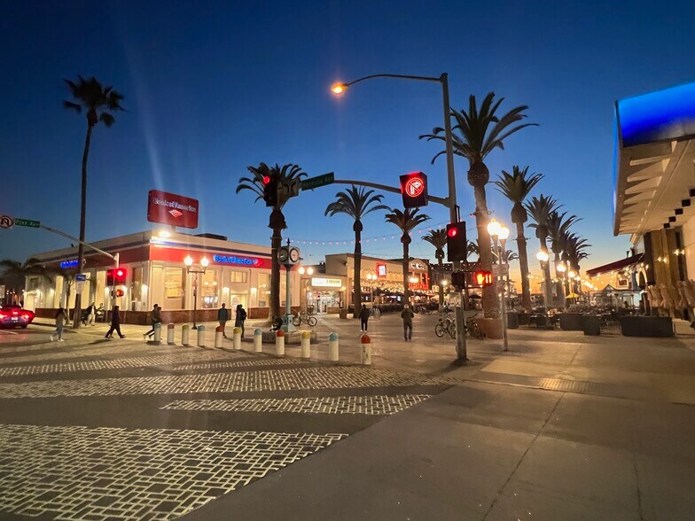 More Photos Of 81 Pier Ave, Hermosa Beach General Retail For Sale