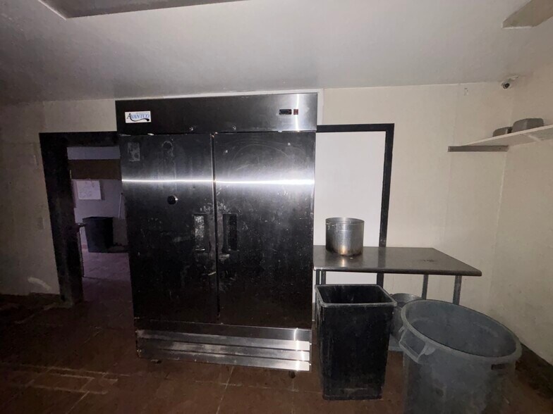 More Photos Of 607 4th St NW, Red Bay General Retail For Sale