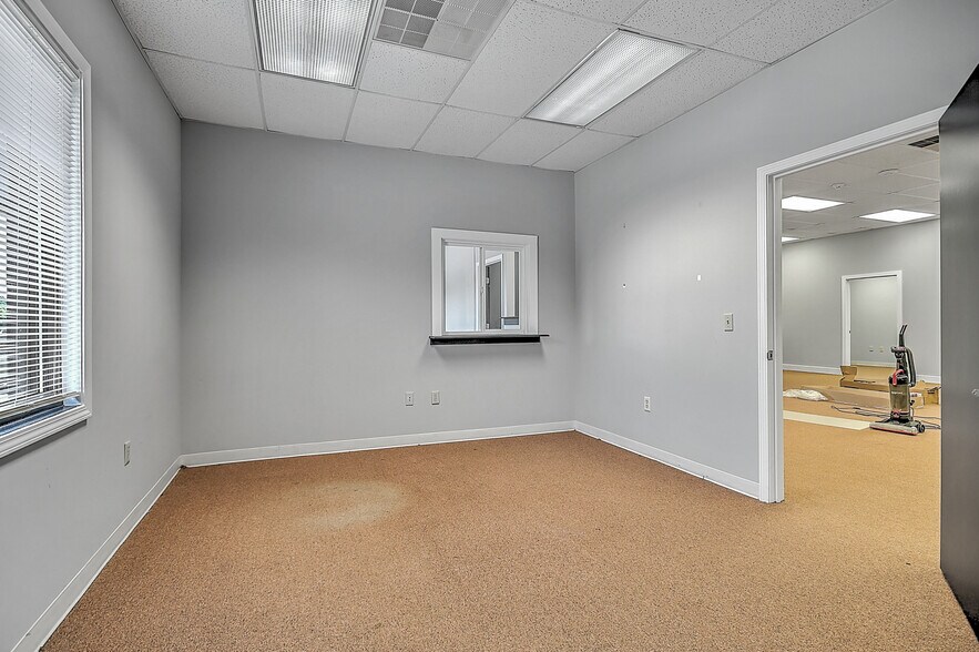 More Photos Of 10376 Wallace Alley St, Kingsport Office For Lease