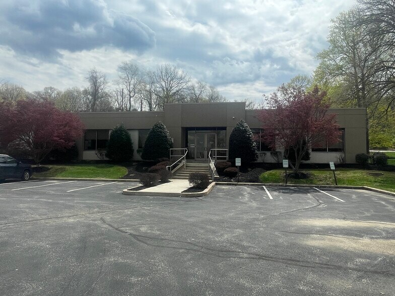 More Photos Of ,  Office For Sale