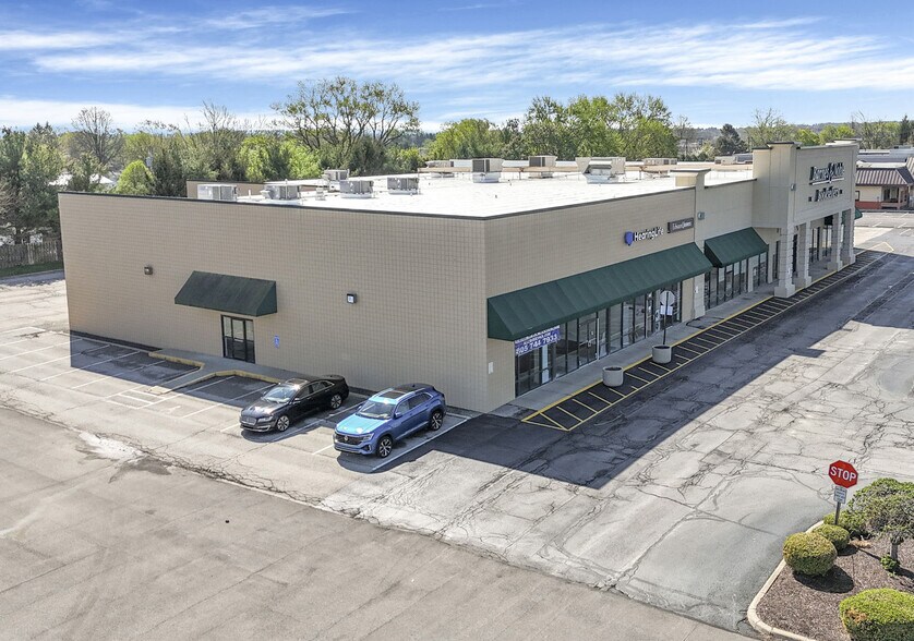 More Photos Of 832-840 N Lexington Springmill Rd, Mansfield General Retail For Lease