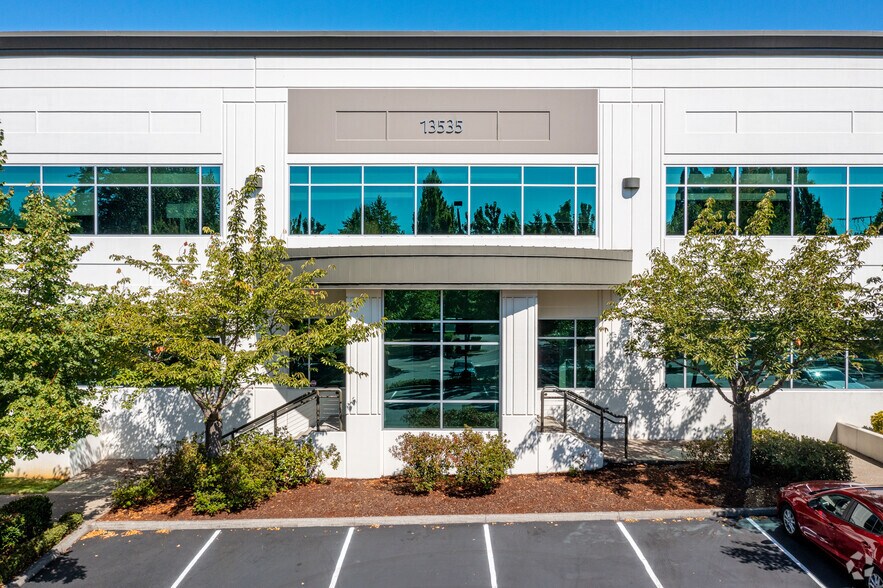 More Photos Of 13535 SW 72nd Ave, Portland Office For Lease
