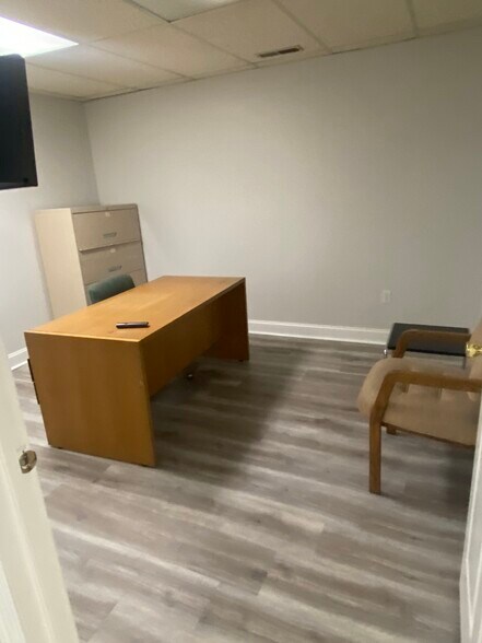 More Photos Of 795 Parkway Ave, Ewing Office For Lease