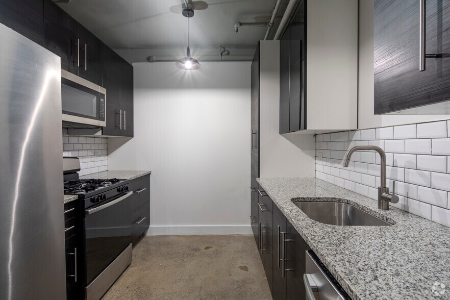More Photos Of 111 19th St N, Birmingham Apartments For Sale