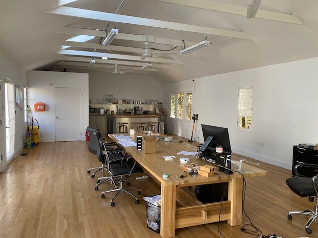 More Photos Of 612-624 Hampton Dr, Venice Loft Creative Space For Lease