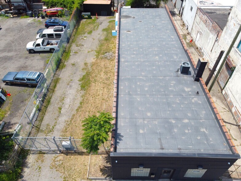 More Photos Of 6543 Hastings Rd, Detroit Warehouse For Sale