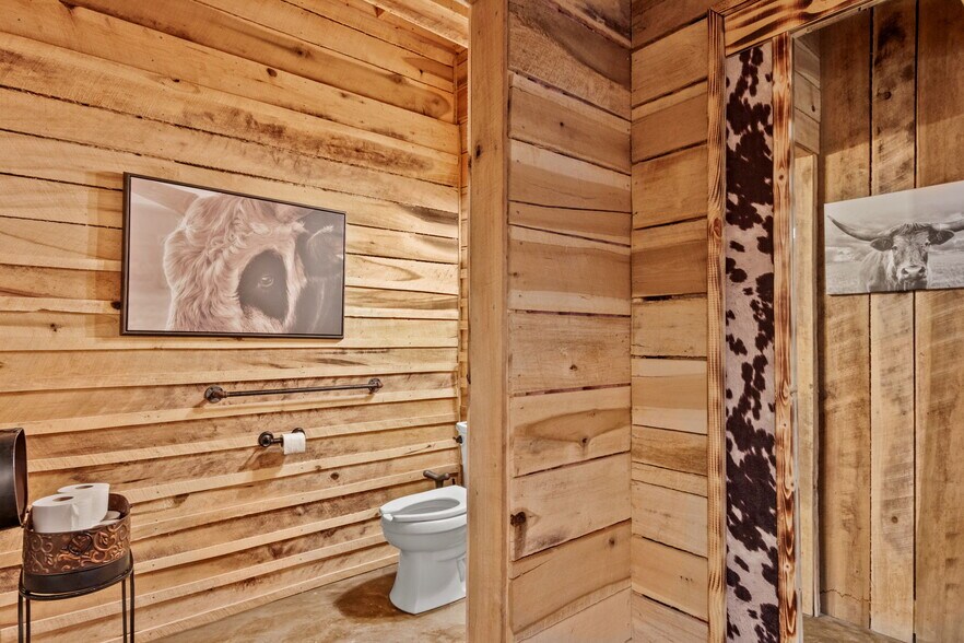 More Photos Of 6863 E Highway 80, Russell Springs Lodge Meeting Hall For Sale