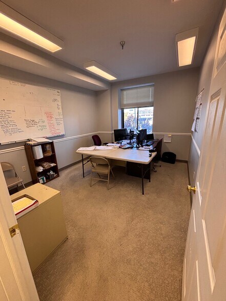 More Photos Of 277 Alexander St, Rochester Office Residential For Lease