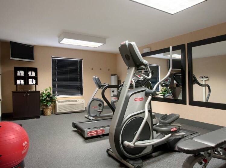 More Photos Of 102 McCormick Pky, Canon City Hotel For Sale