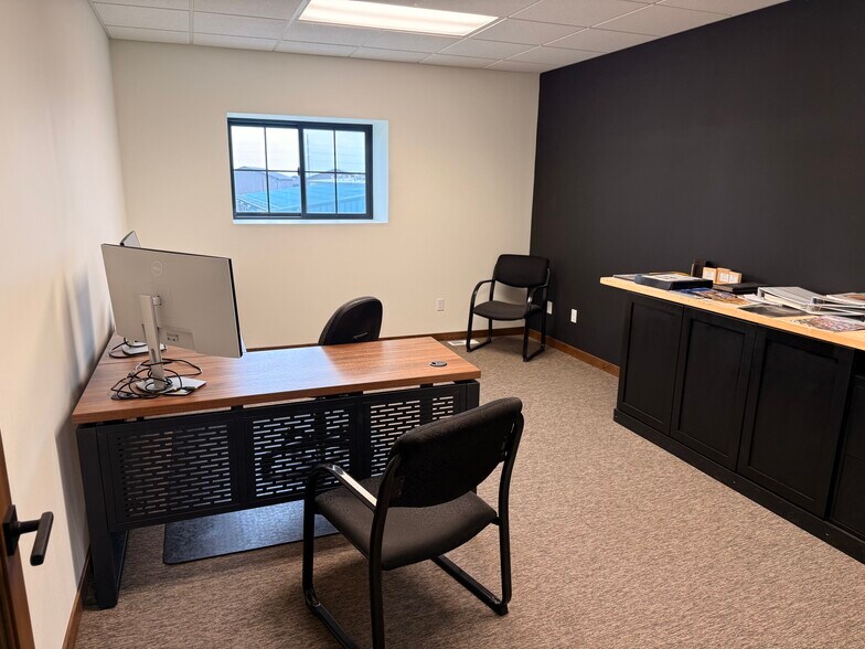 More Photos Of 5936 53rd Ave, Fargo Warehouse For Sale