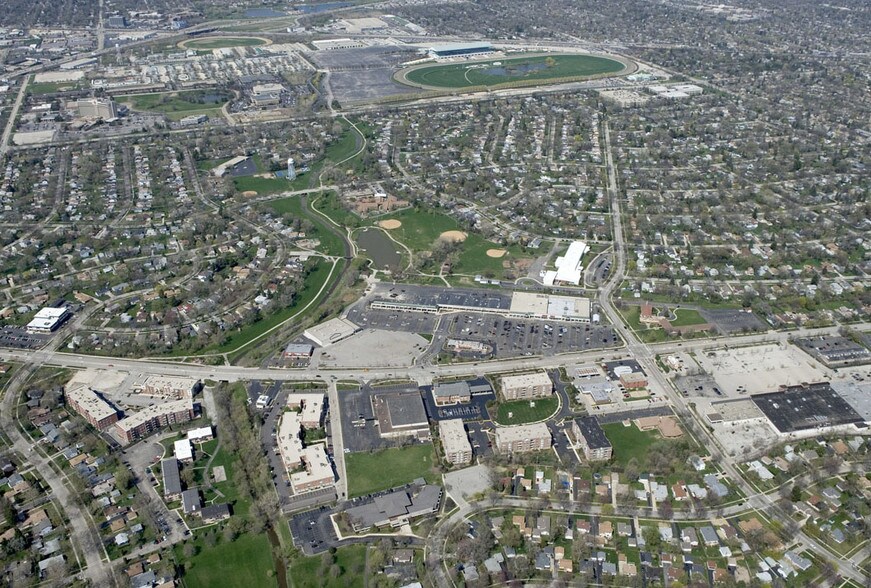 More Photos Of 3104-3266 Kirchoff Rd, Rolling Meadows General Retail For Lease