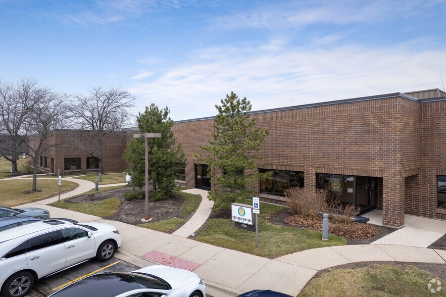 More Photos Of 1405-1495 Busch Pky, Buffalo Grove Research And Development For Lease
