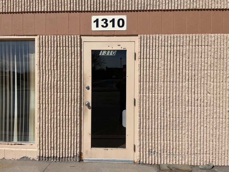More Photos Of 1310-1312 Valley St, Colorado Springs Warehouse For Lease