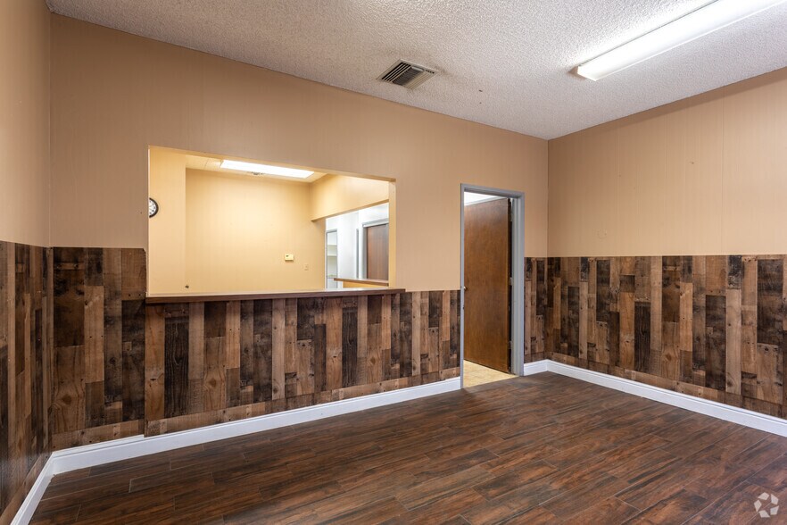More Photos Of 3710-3798 N 1st St, Fresno Medical For Sale