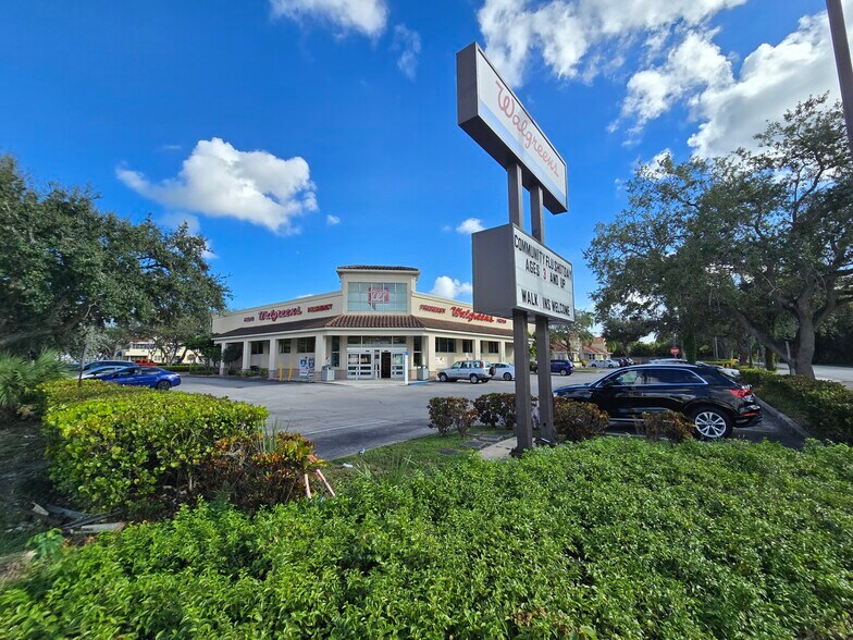 More Photos Of 11190 SW 88th St, Miami Drugstore For Sale
