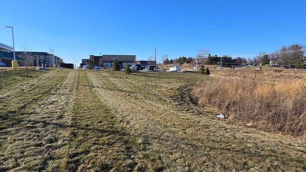 More Photos Of 147 West End Cir, Verona Freestanding For Lease