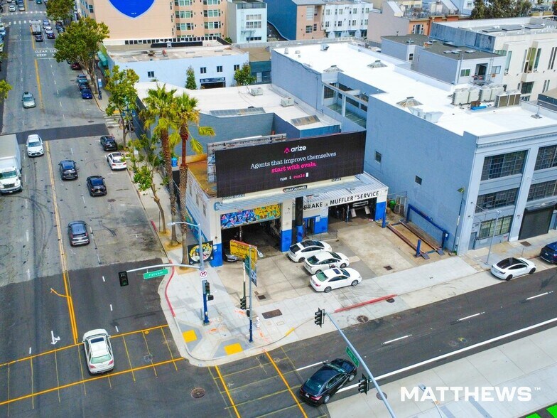 Primary Photo Of 998 Folsom St, San Francisco Service For Lease