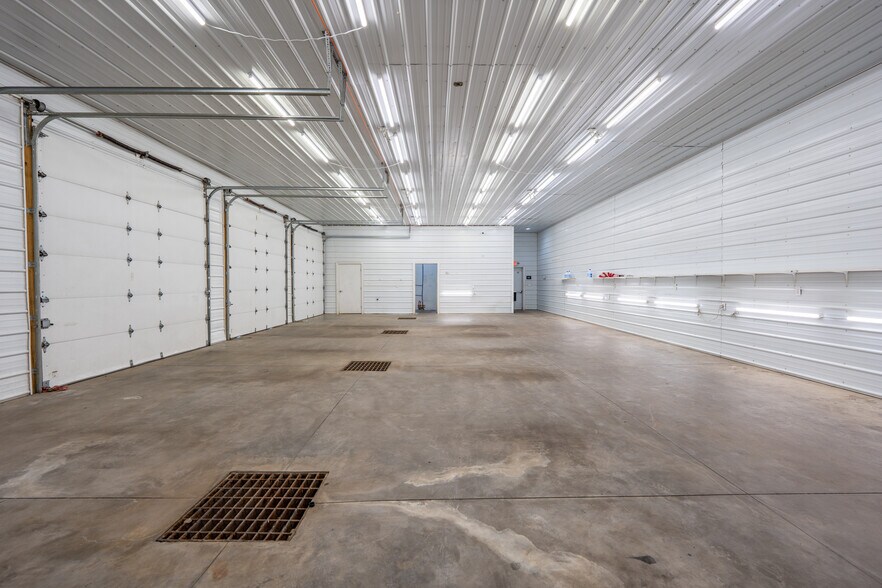 More Photos Of 4907 State Route 982, Latrobe Auto Repair For Sale