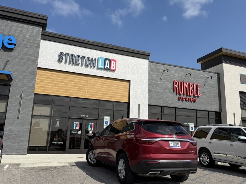 More Photos Of 6432 Florida, Evansville Storefront For Lease