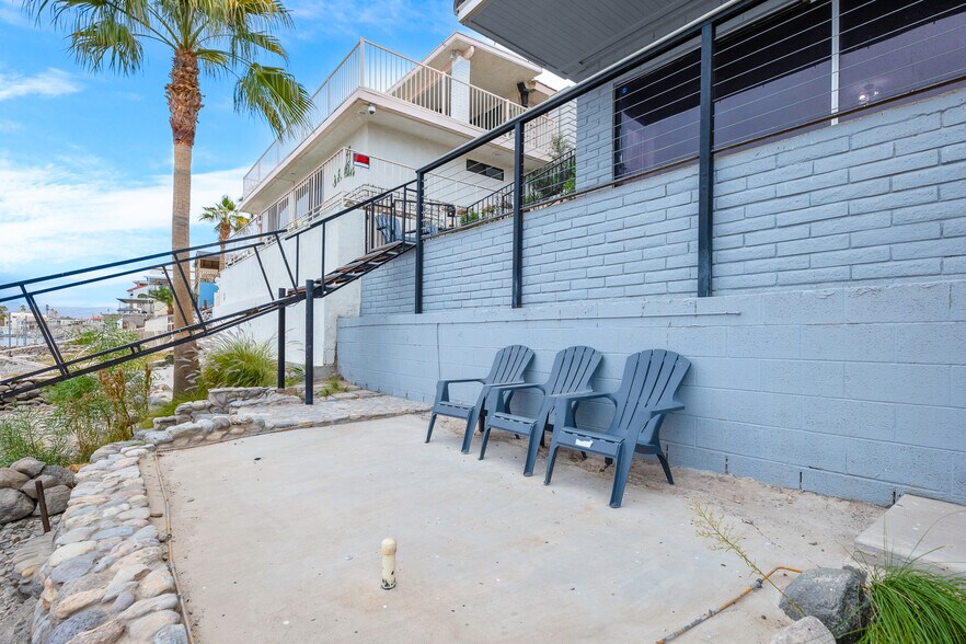 More Photos Of 1837 Riverside Dr, Bullhead City Specialty For Sale