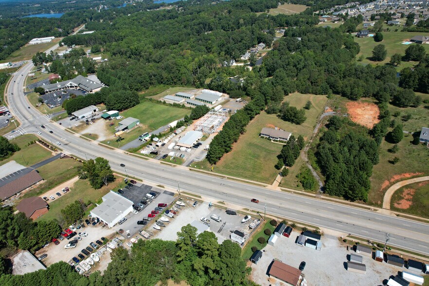 More Photos Of 6895 Highway 9, Inman Auto Repair For Sale