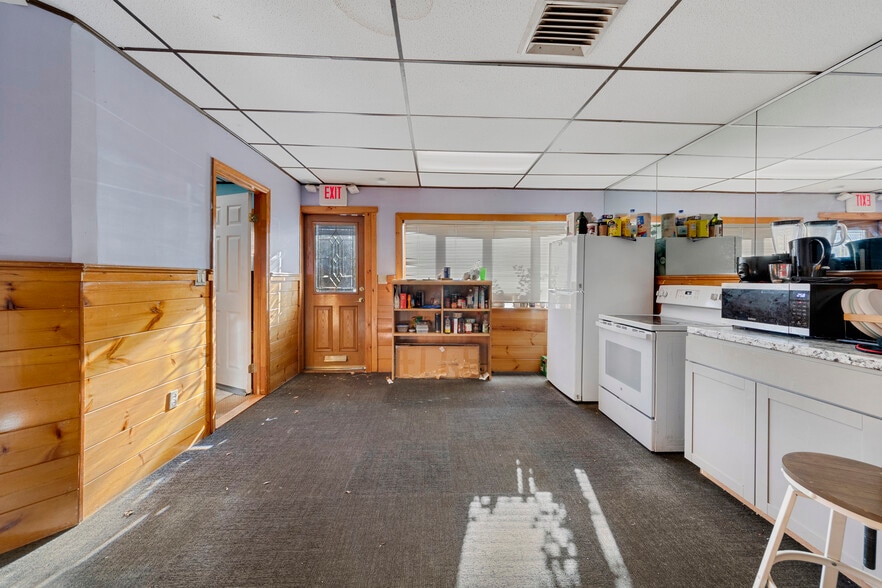 More Photos Of 17-19 Adams St, Bedford Hills Storefront Retail Residential For Sale