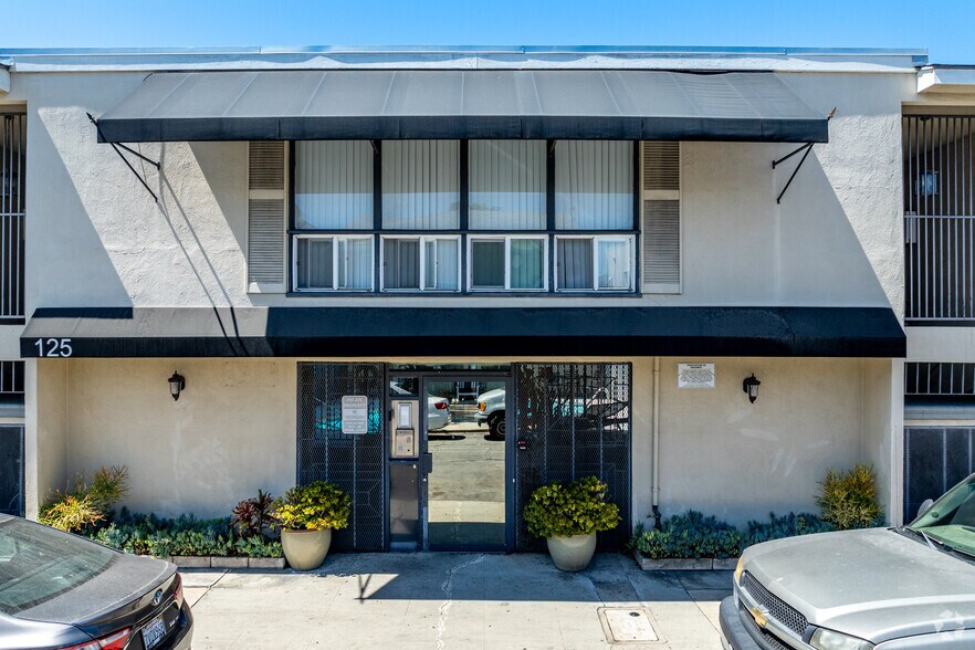 More Photos Of 125 Ximeno Ave, Long Beach Apartments For Sale