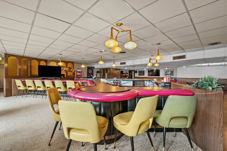 More Photos Of W11466 US Hwy 8, Dunbar Restaurant For Sale